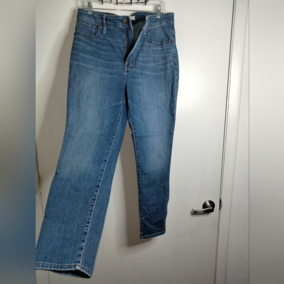 Madewell (Size 32) Medium Wash Classic Blue Curvy High Rise Skinny Crop Jeans - Picture 7 of 14